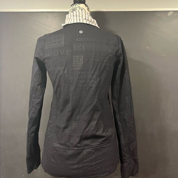 ✨Lululemon  InStride Oragami Jacket  - Picture 2 of 3